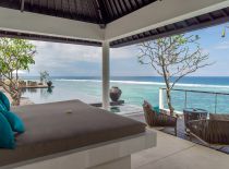 Villa Grand Cliff Nusa Dua, Massage en plein air